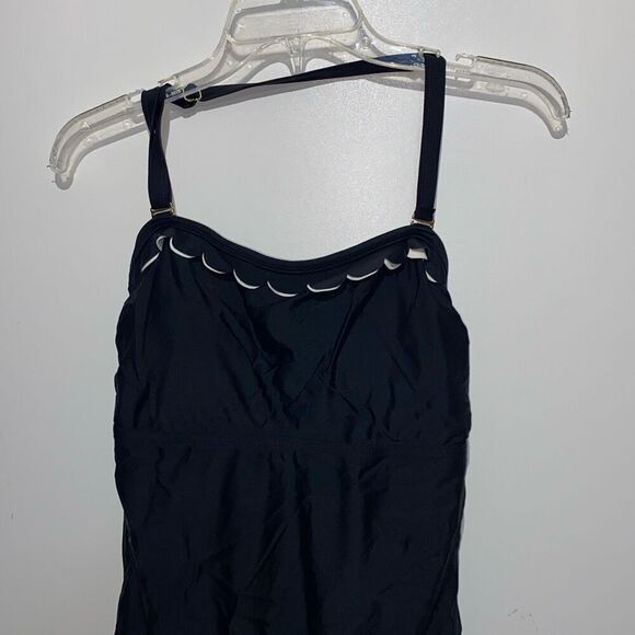 Ellen Tracy Women's Black Scallop Padded Bandeau Strap One Piece Swimsuit Sz 12 - Picture 3 of 10
